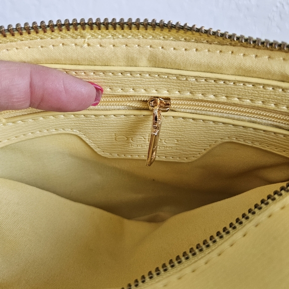NWT Bebe Gianna Butter Yellow Camera Bag Gold Logo Chain Satchel Crossbody Purse - Picture 9 of 12